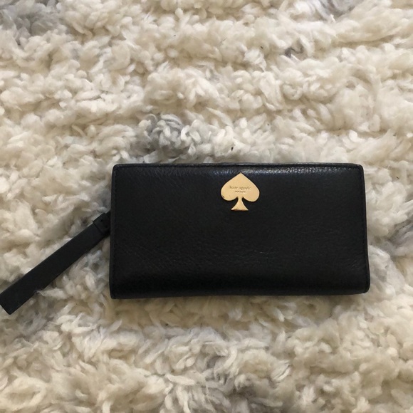 kate spade Handbags - KATE SPADE ▪️ button clasp leather wallet
